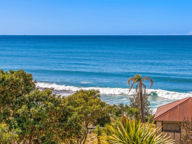 10 Reef Ave, Wombarra NSW 2515