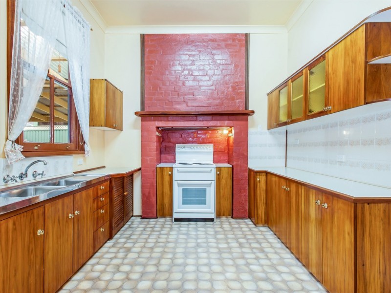 72-74 Parkes Street, Helensburgh NSW 2508