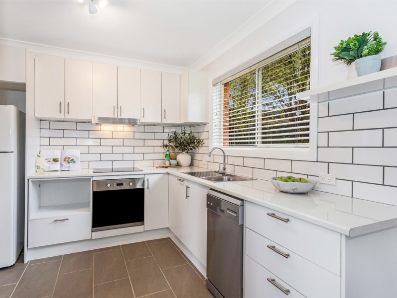 2/8 Stuart Street, Helensburgh NSW 2508