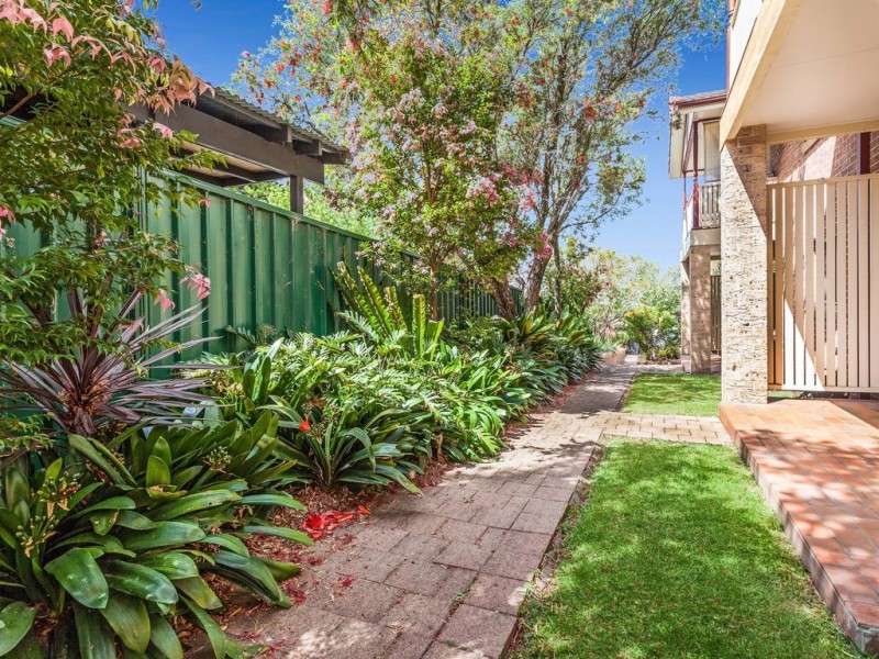 2/8 Stuart Street, Helensburgh NSW 2508