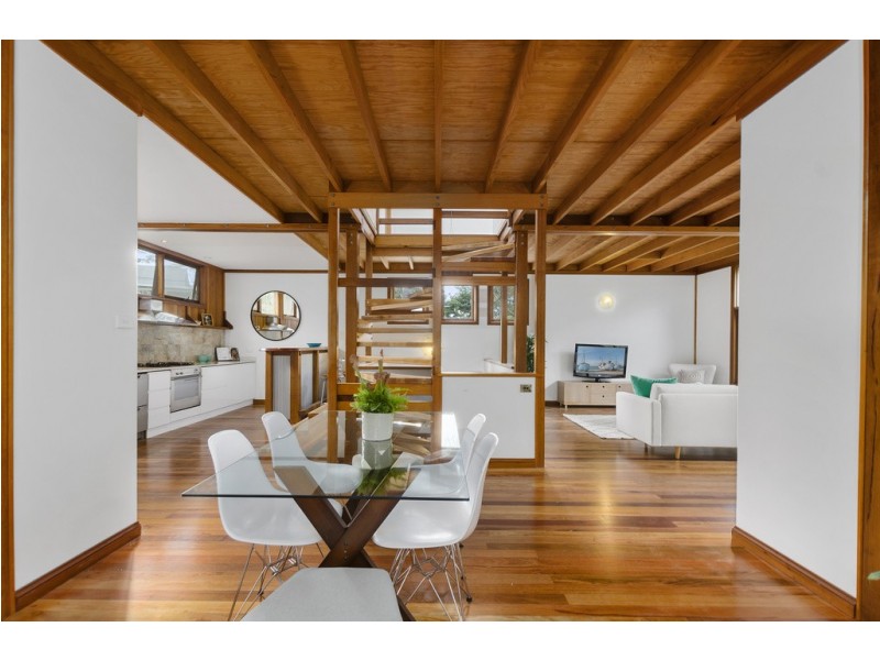 14 Lower Coast Road, Stanwell Park NSW 2508