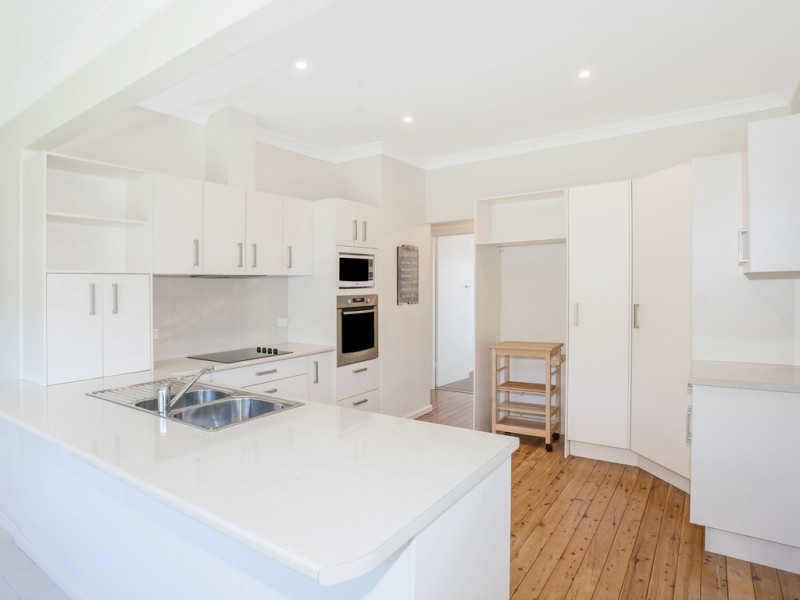 13 Heathcote Street, Helensburgh NSW 2508