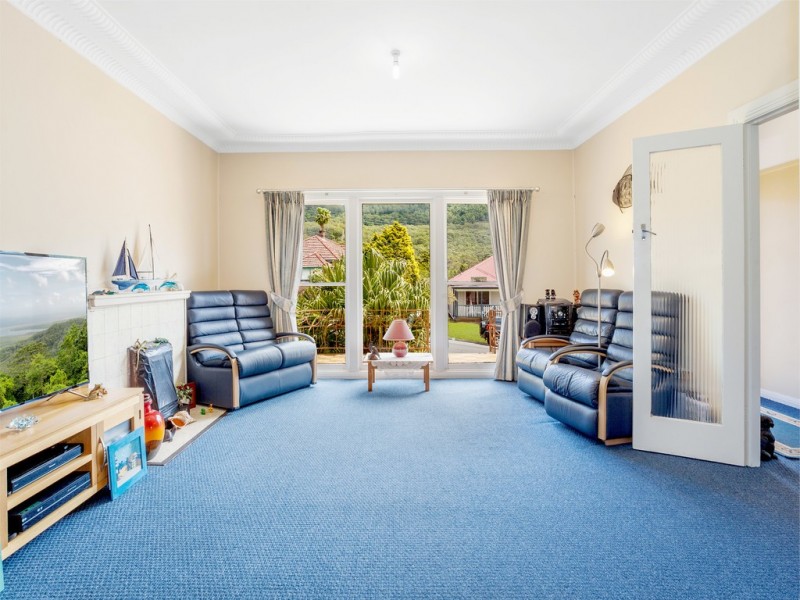 5 Sturdee Avenue, Bulli NSW 2516