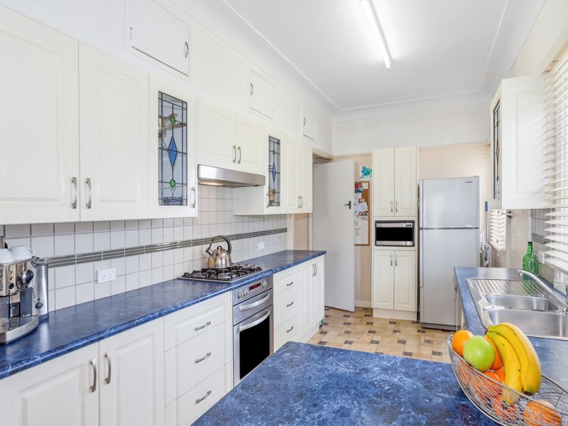 5 Sturdee Avenue, Bulli NSW 2516