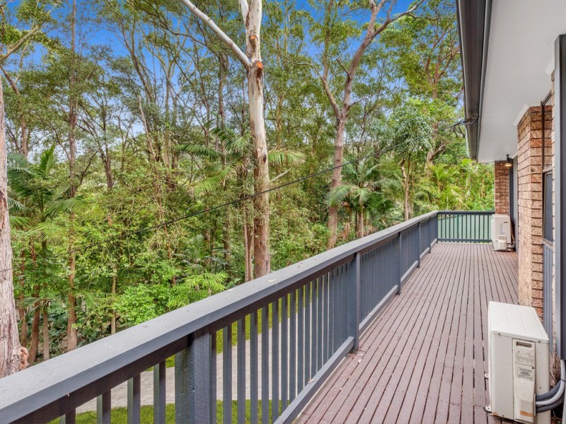4 Chellow Dene Ave, Stanwell Park NSW 2508