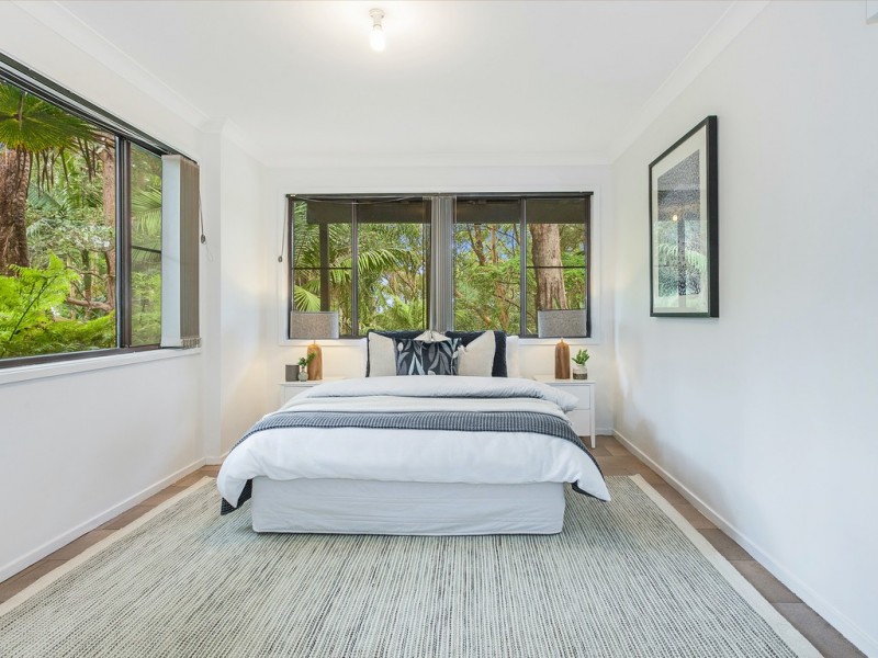 4 Chellow Dene Ave, Stanwell Park NSW 2508