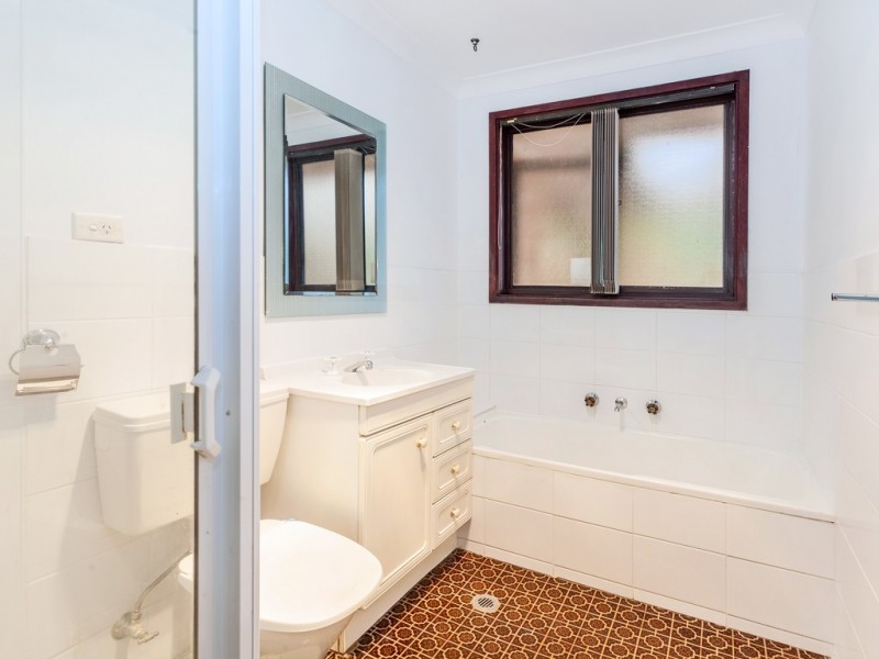 4 Chellow Dene Ave, Stanwell Park NSW 2508