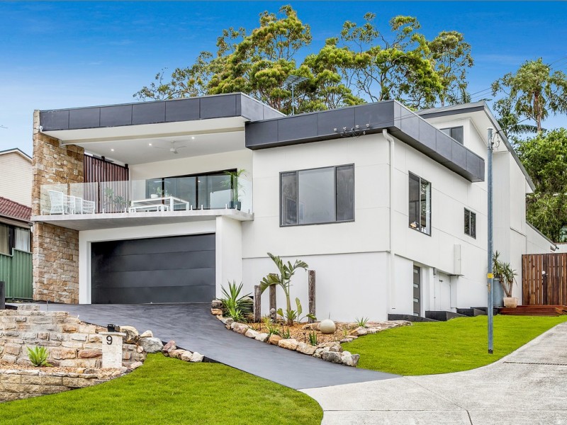 9 Parkes Street, Helensburgh NSW 2508