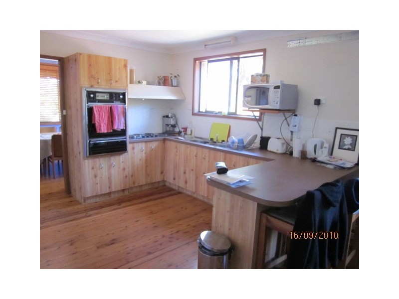34 Railway Crescent, Stanwell Park NSW 2508