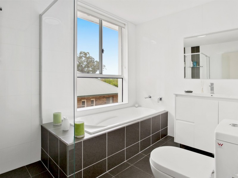 10/61-63 Walker Street, Helensburgh NSW 2508