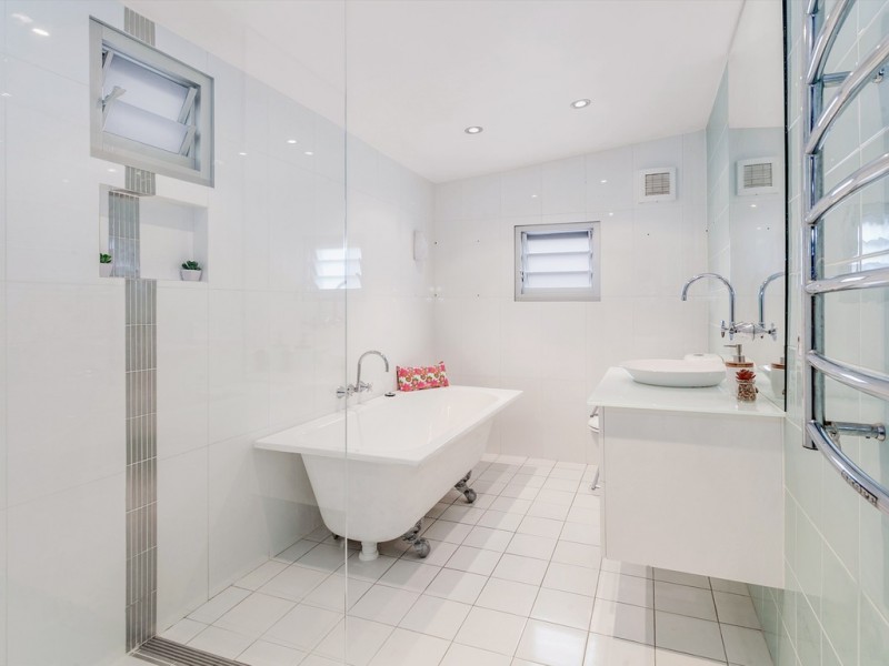 24 Hay Street, Helensburgh NSW 2508