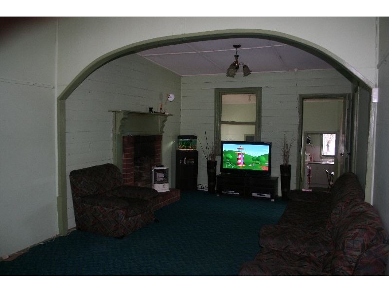 61 Walker Street, Helensburgh NSW 2508