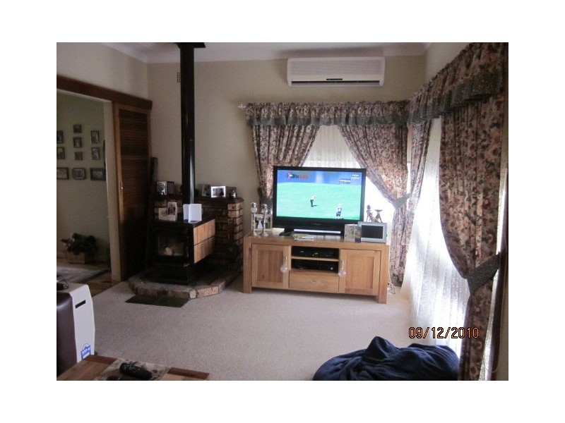 162 Parkes Street, Helensburgh NSW 2508