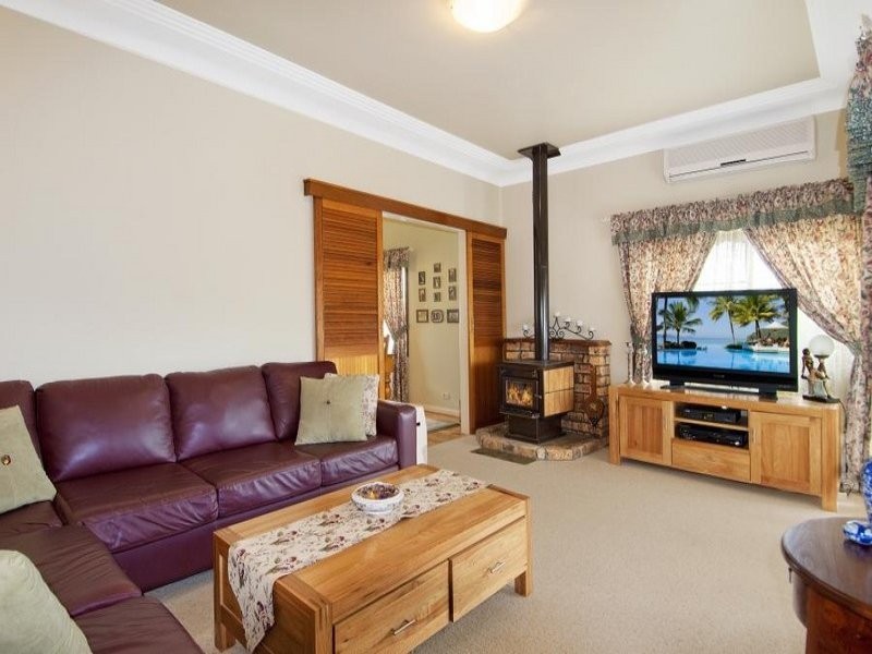 162 Parkes Street, Helensburgh NSW 2508