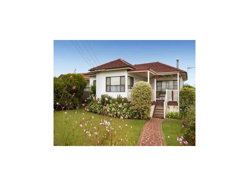 162 Parkes Street, Helensburgh NSW 2508