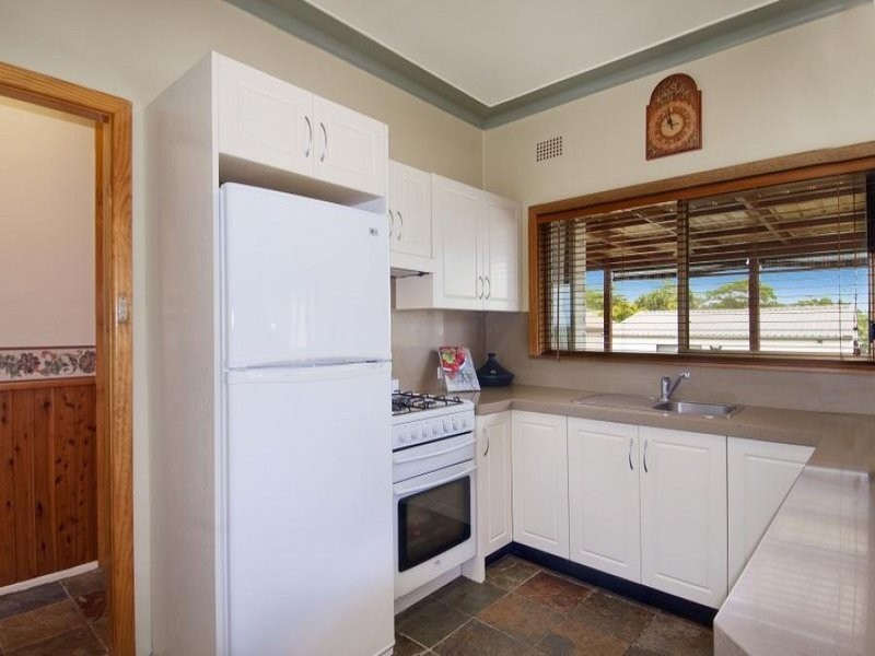 162 Parkes Street, Helensburgh NSW 2508