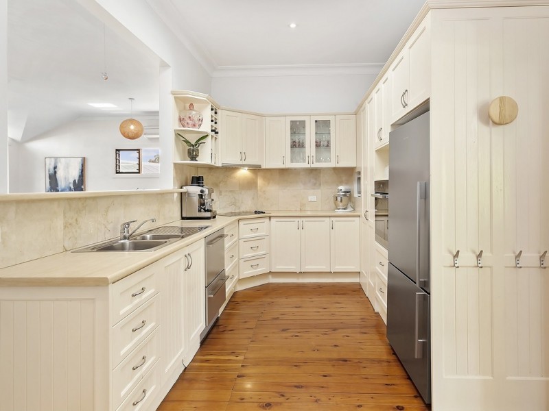 15 Bulgo Road, Helensburgh NSW 2508
