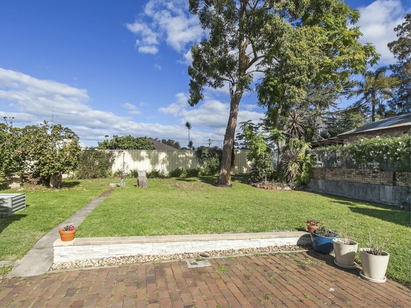 23 Hale Street, Woonona NSW 2517
