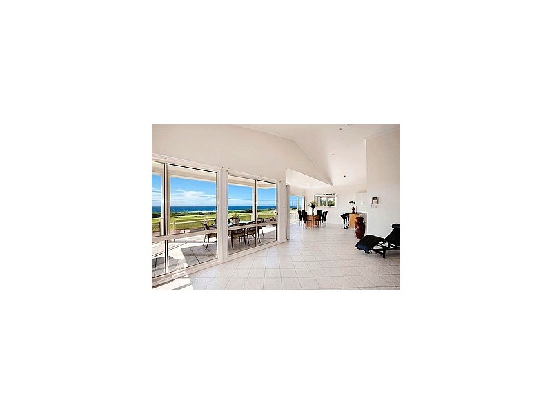 20 Beach Drive, Woonona NSW 2517