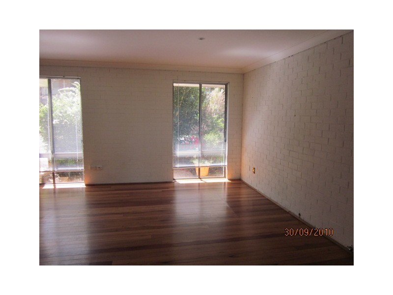 11/9-11 Cochrane Street, Thirroul NSW 2515