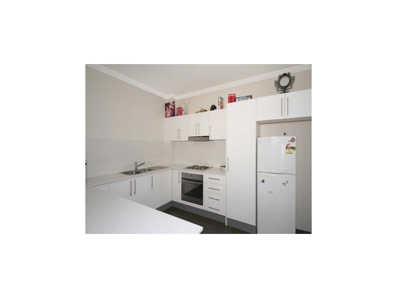 16/9 Stuart Street, Helensburgh NSW 2508