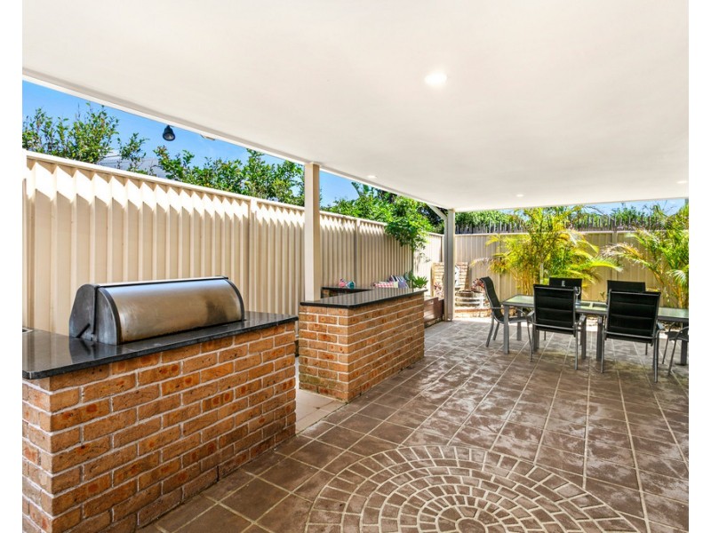 11 McLerie Street, Helensburgh NSW 2508