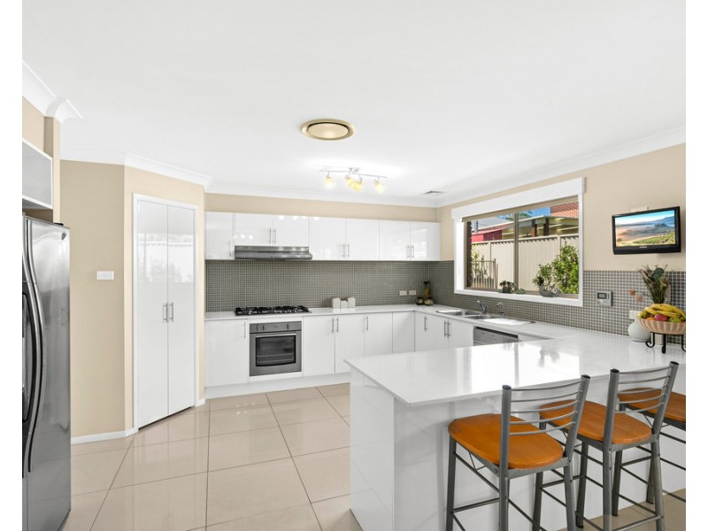 11 McLerie Street, Helensburgh NSW 2508