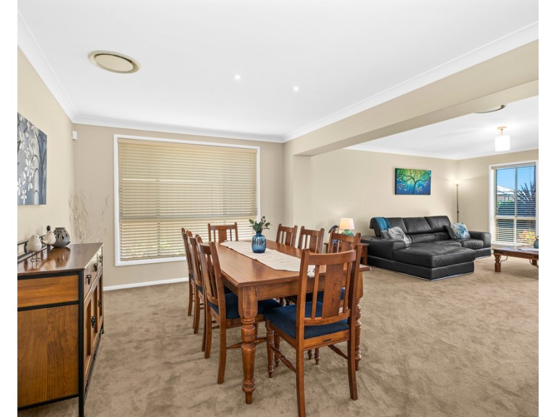 11 McLerie Street, Helensburgh NSW 2508