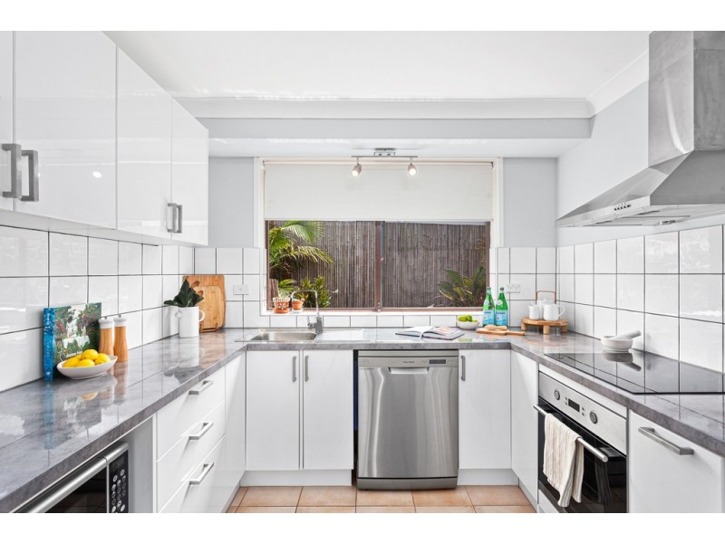 22 Plateau Road, Stanwell Tops NSW 2508