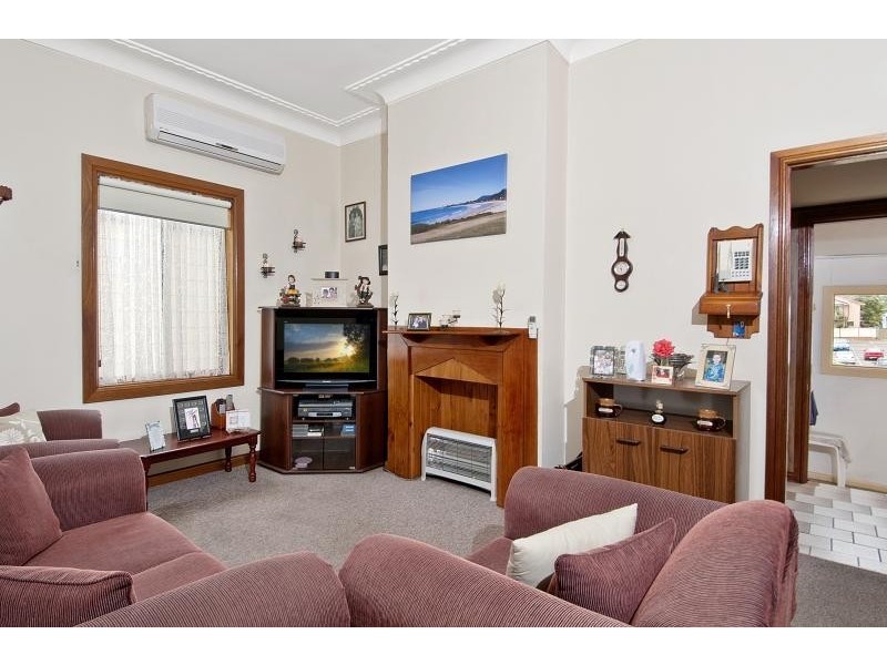 12 Russell Street, Woonona NSW 2517