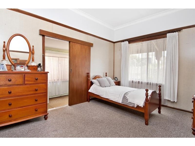12 Russell Street, Woonona NSW 2517