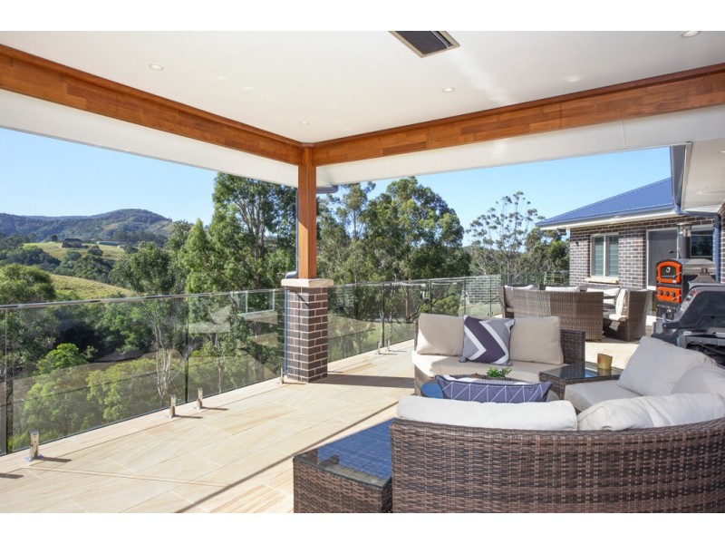 70 William James Drive, Mount Kembla NSW 2526