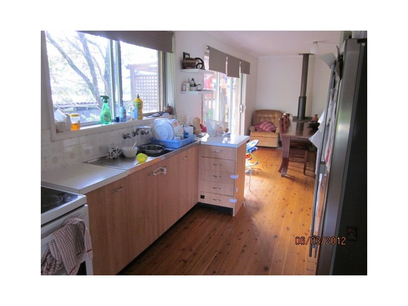 25 Parkes Street, Helensburgh NSW 2508