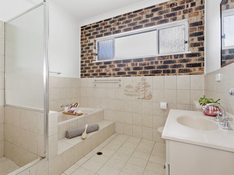 16 Maidstone Street, Helensburgh NSW 2508