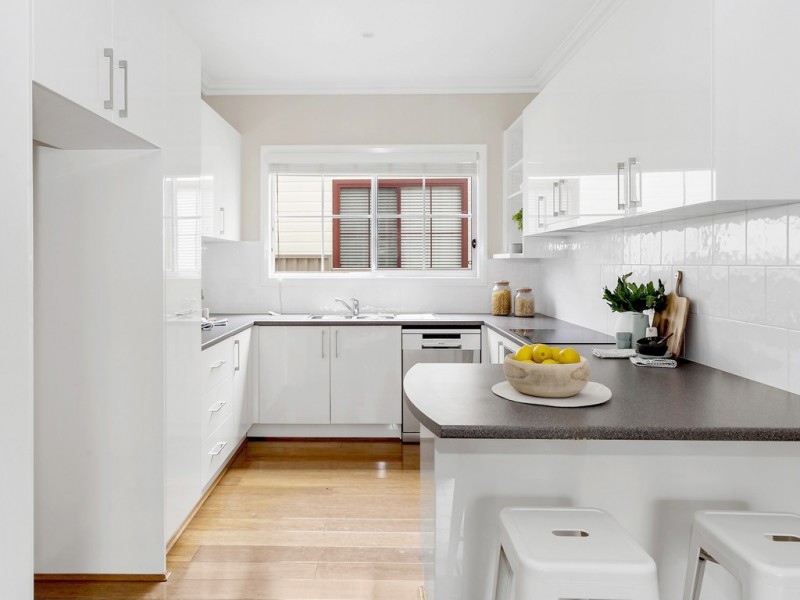 5 Stuart Street, Helensburgh NSW 2508