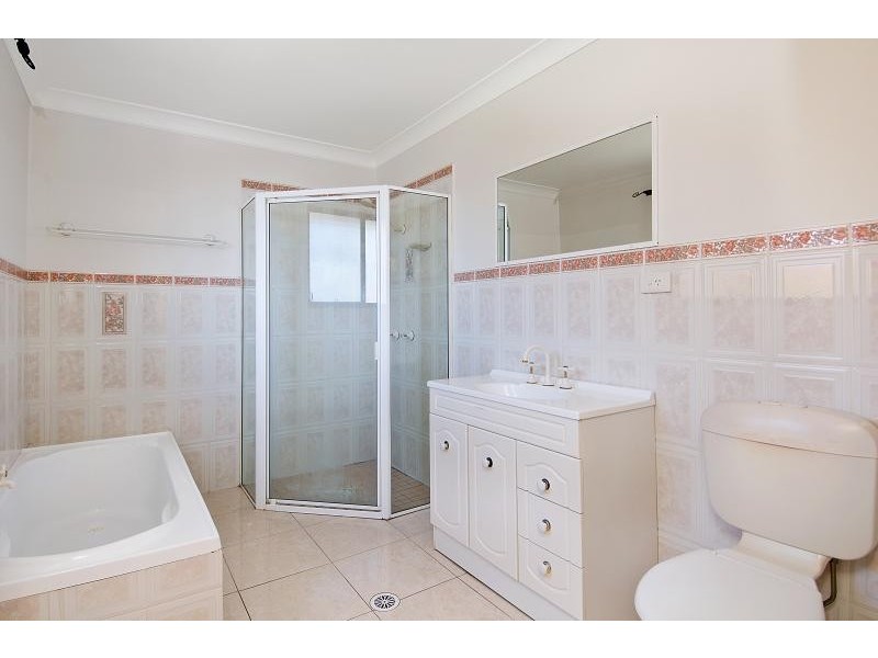 1/13 Rowlands Avenue, Wollongong NSW 2500