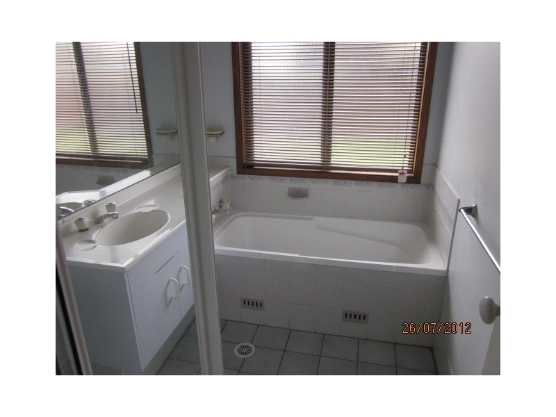 2B Robertson Street, Helensburgh NSW 2508