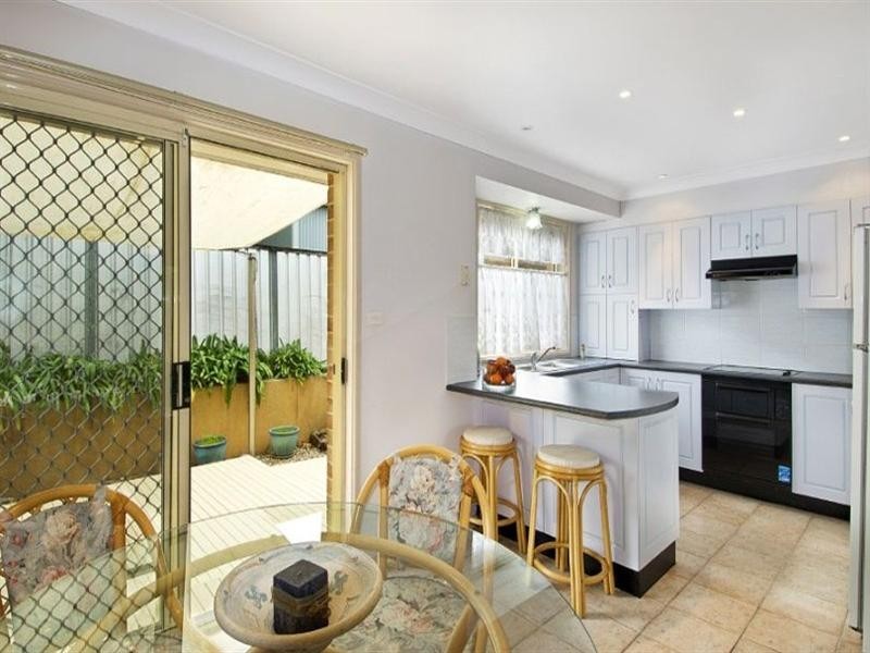 2/5 High Street, Helensburgh NSW 2508