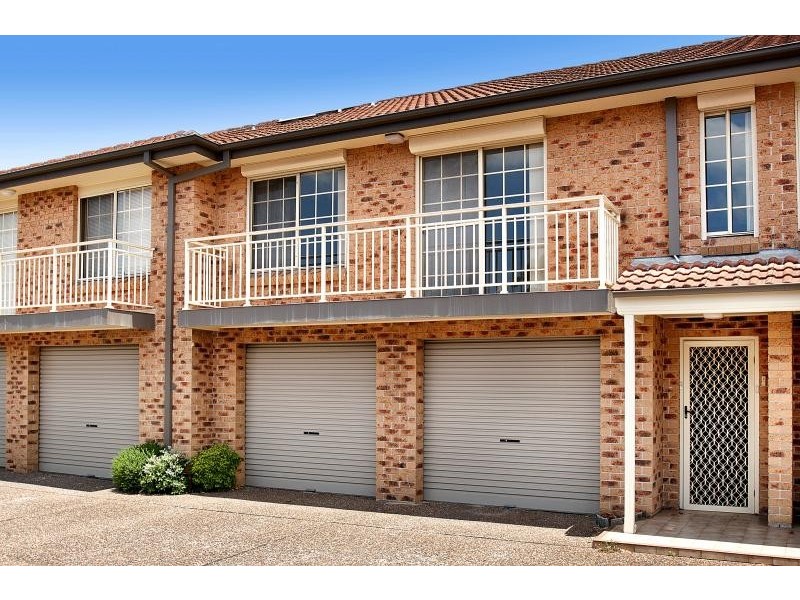 2/128 Parkes Street, Helensburgh NSW 2508