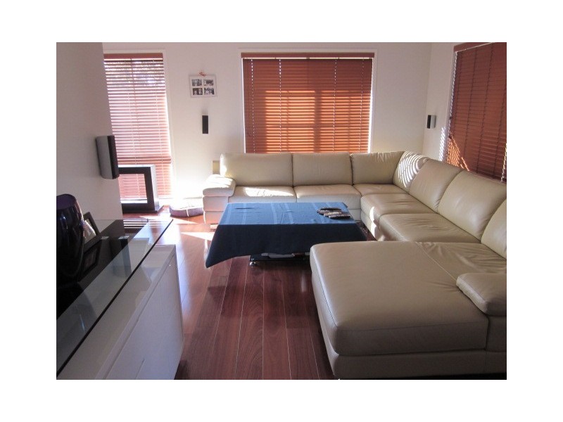 28 Laurina Avenue, Helensburgh NSW 2508