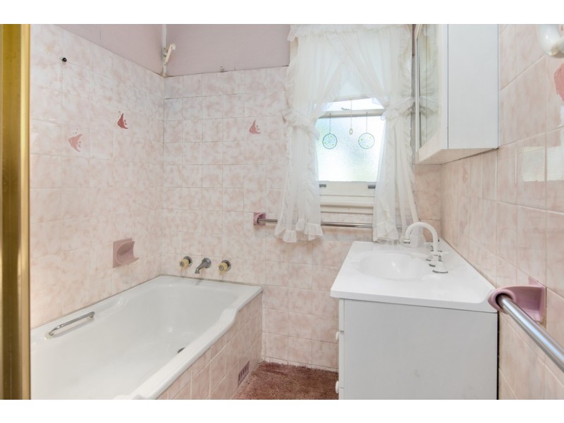 15 Robsons Road, Keiraville NSW 2500