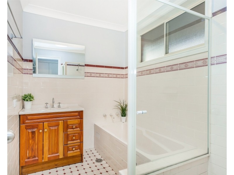 2/172 Parkes Street, Helensburgh NSW 2508
