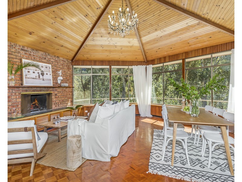 15 Murrawal Road, Stanwell Park NSW 2508