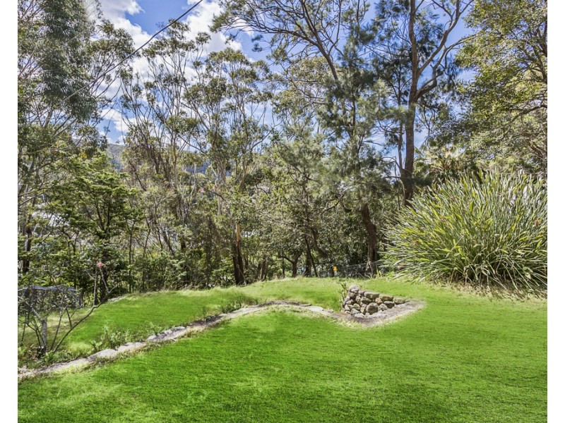 15 Murrawal Road, Stanwell Park NSW 2508