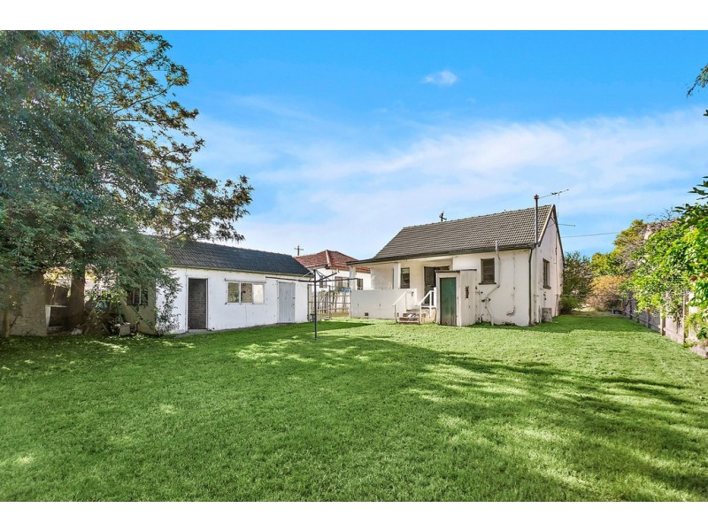 247 Memorial Avenue, Liverpool NSW 2170