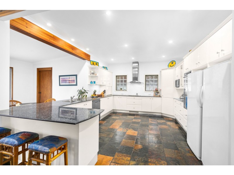 5 Cassandra Crescent, Heathcote NSW 2233