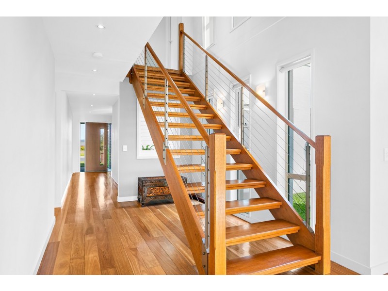 3 Cemetery Road, Helensburgh NSW 2508