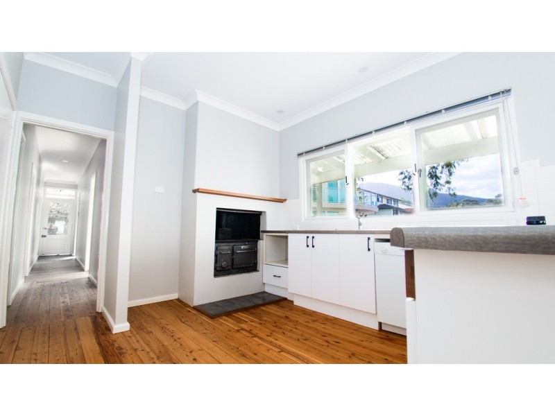 4 Lawrence Hargrave Drive, Austinmer NSW 2515