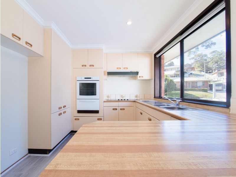 4 Parkes Street, Helensburgh NSW 2508