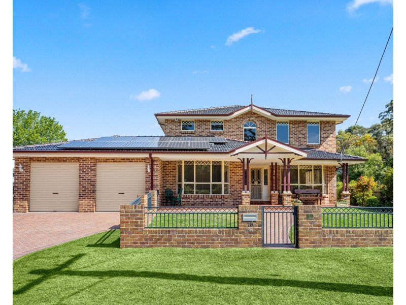 18 McMillan Street, Helensburgh NSW 2508